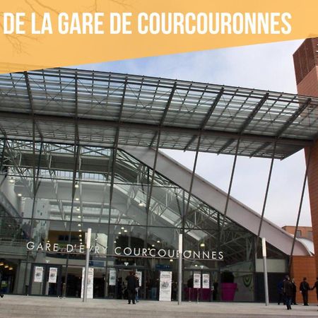 Le Cosy Yellow Appartement Lumineux A 5 Min De La Gare D'Evry Avec Parking Gratuit Courcouronnes Exterior foto